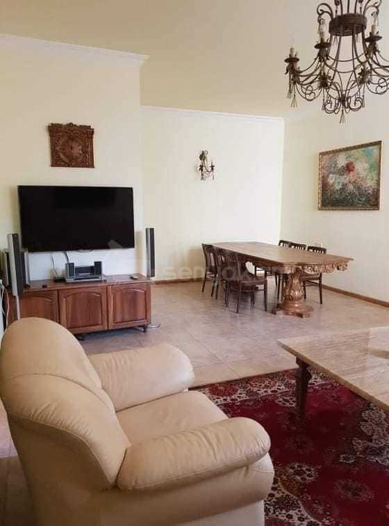 Սպասարկման Տարածք, 250քմ, Կապիտալ Վերանորոգված