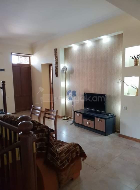 Սպասարկման Տարածք, 250քմ, Կապիտալ Վերանորոգված