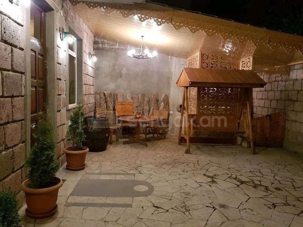 Սպասարկման Տարածք, 250քմ, Կապիտալ Վերանորոգված