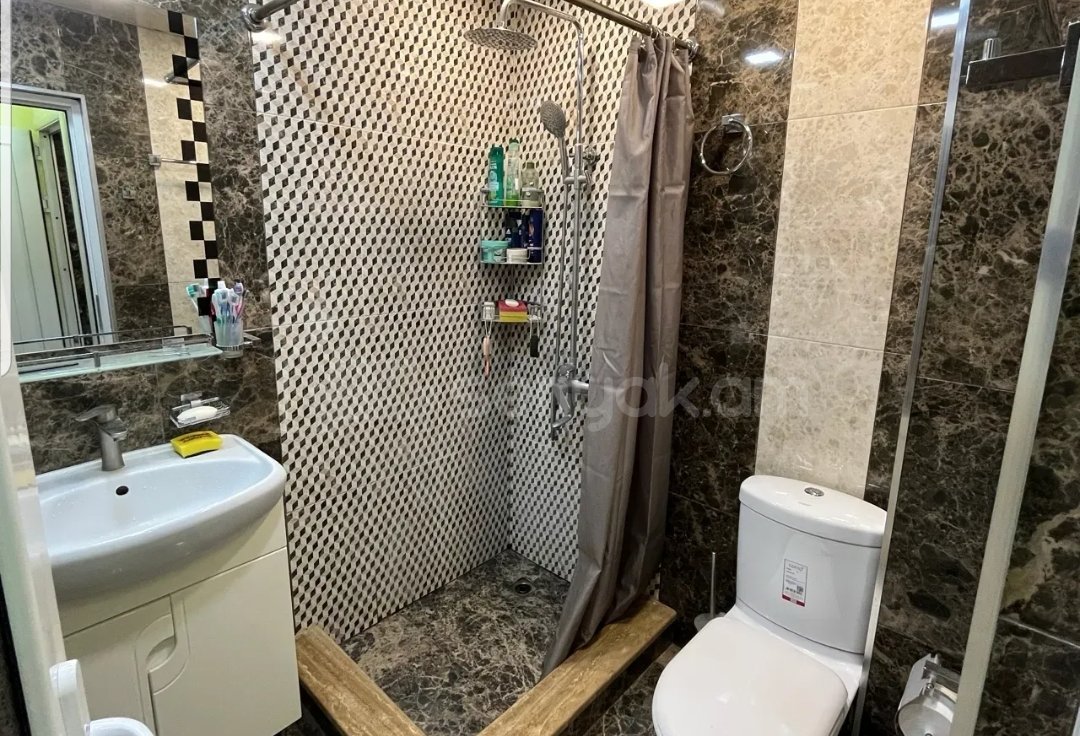 6 Սենյականոց Բնակարան, 127քմ, 2/4 հարկ, Կապիտալ Վերանորոգված