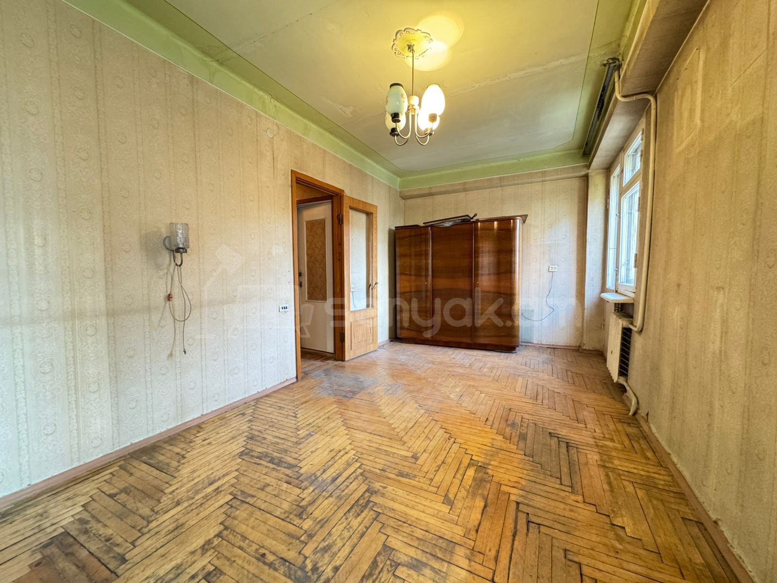 Ազատ նախագծով Բնակարան, 89քմ, 3/12 հարկ, Պետական Վիճակում