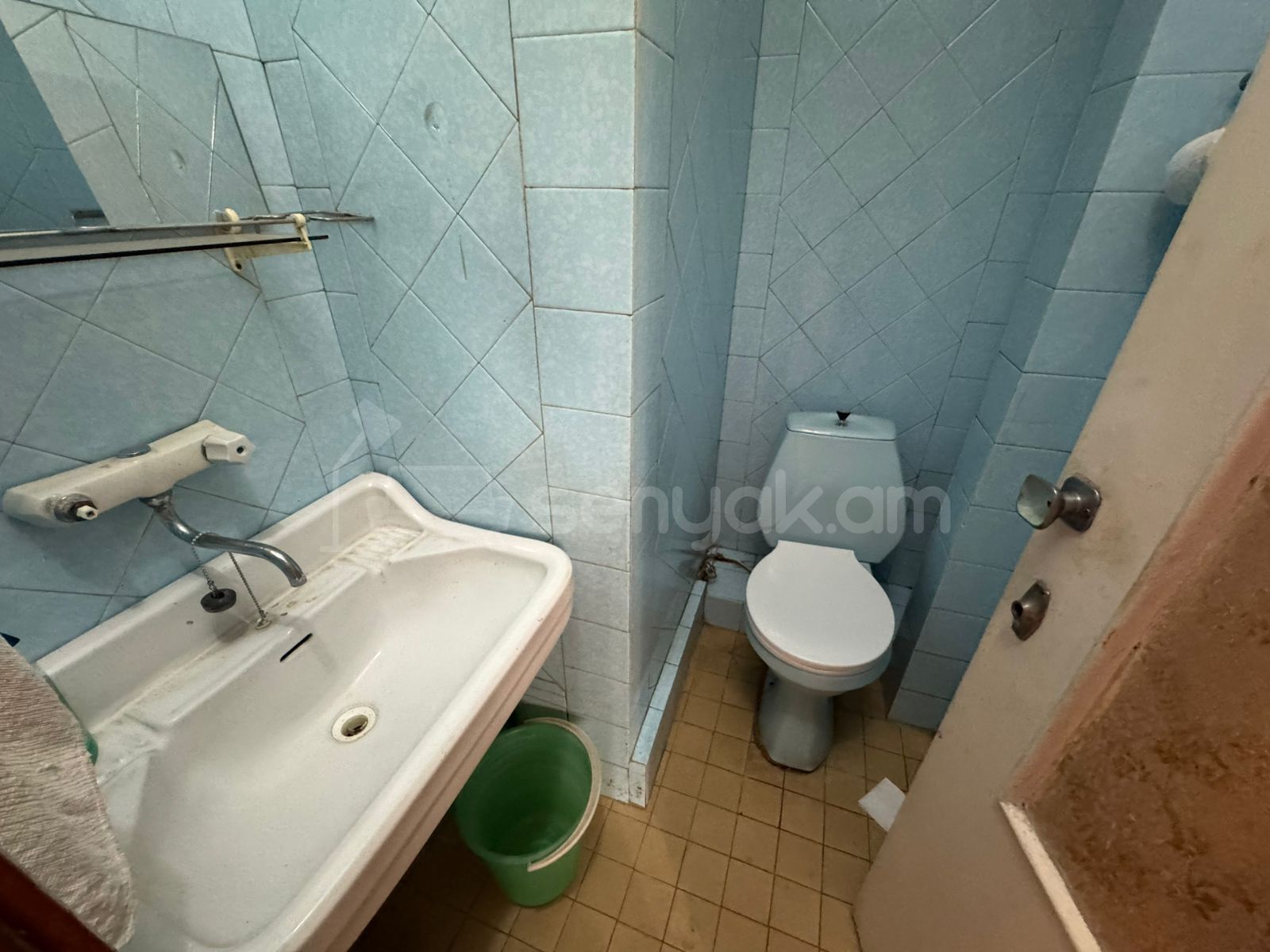 Ազատ նախագծով Բնակարան, 89քմ, 3/12 հարկ, Պետական Վիճակում