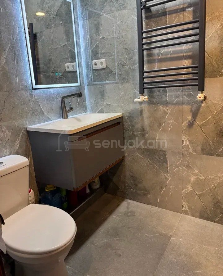 4 Սենյականոց Բնակարան, 81քմ, 4/9 հարկ, Կապիտալ Վերանորոգված