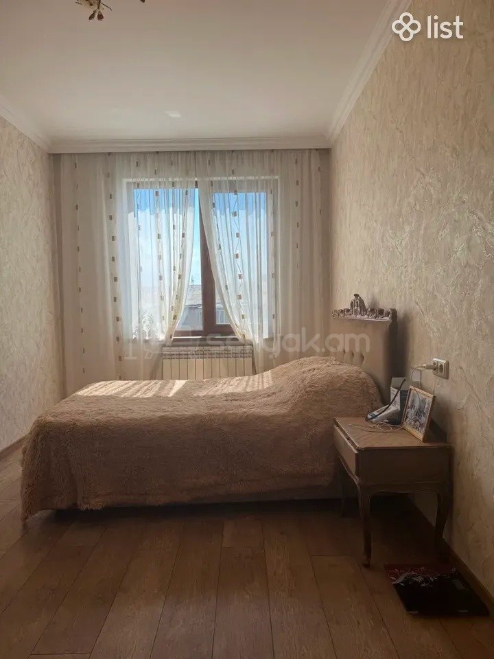 4 Սենյականոց Բնակարան, 81քմ, 4/9 հարկ, Կապիտալ Վերանորոգված