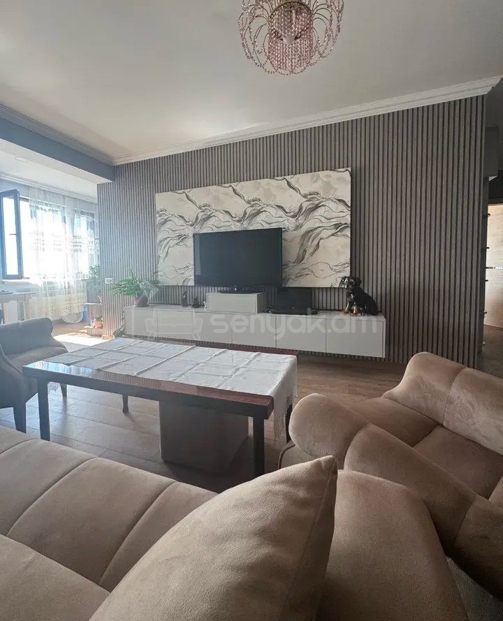 4 Սենյականոց Բնակարան, 81քմ, 4/9 հարկ, Կապիտալ Վերանորոգված