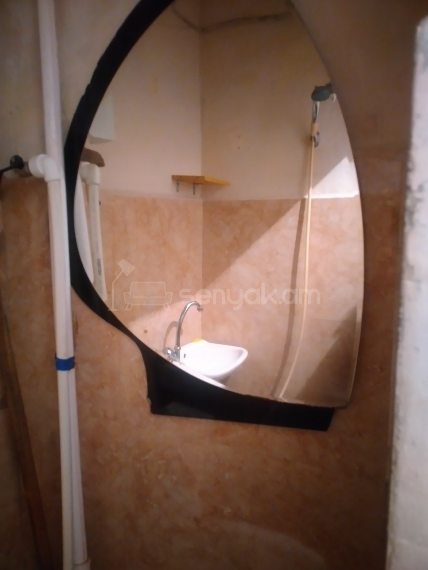1 Սենյականոց Բնակարան Քարե Շենքում, 20քմ, 2/8 հարկ, Դիզայներական Վերանորոգված, Կահավորված