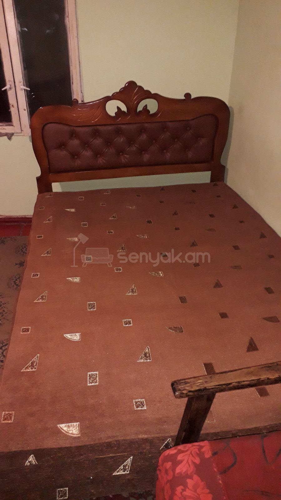 1 Սենյականոց Բնակարան Քարե Շենքում, 30քմ, 1/1 հարկ, Նորմալ Վիճակում, Կահավորված, Արևկող