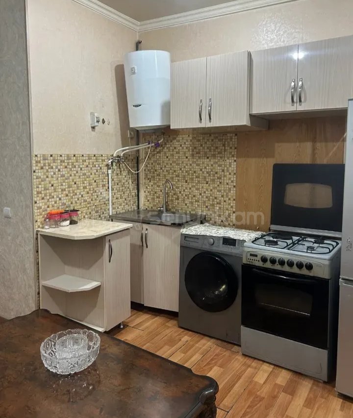 2 Սենյականոց Բնակարան Քարե Շենքում, 56քմ, 1/1 հարկ, Կապիտալ Վերանորոգված, Կահավորված