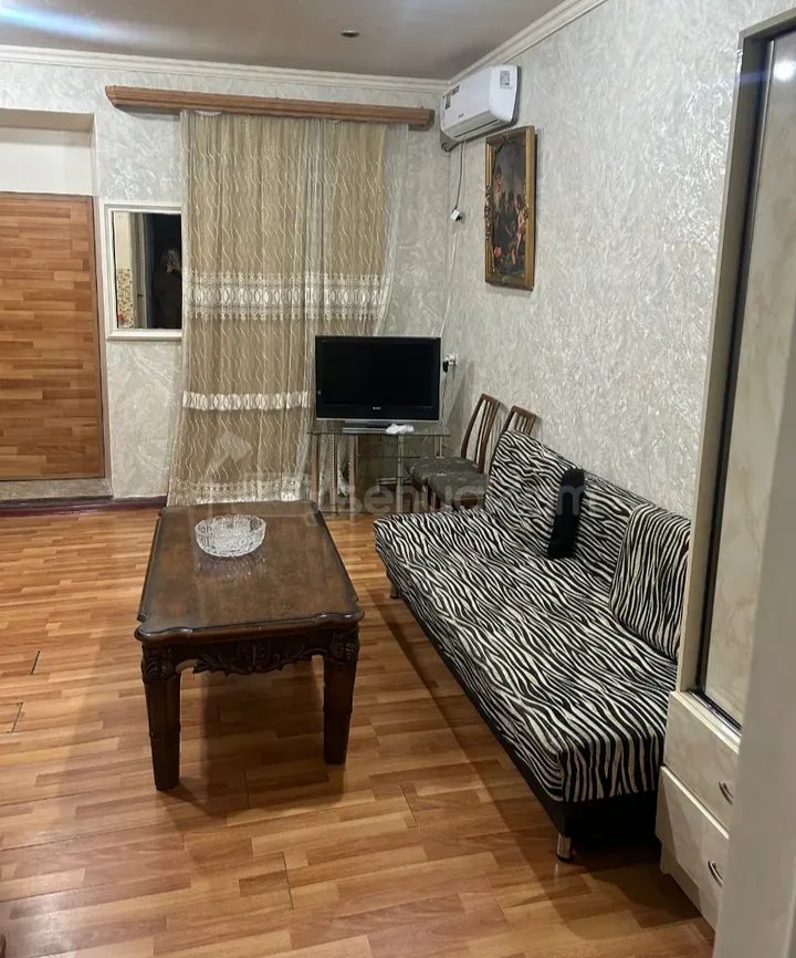 2 Սենյականոց Բնակարան Քարե Շենքում, 56քմ, 1/1 հարկ, Կապիտալ Վերանորոգված, Կահավորված