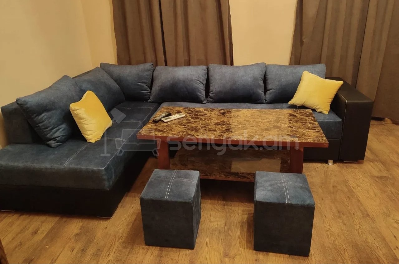 1 Սենյականոց Բնակարան Քարե Շենքում, 40քմ, 1/1 հարկ, Կապիտալ Վերանորոգված, Կահավորված