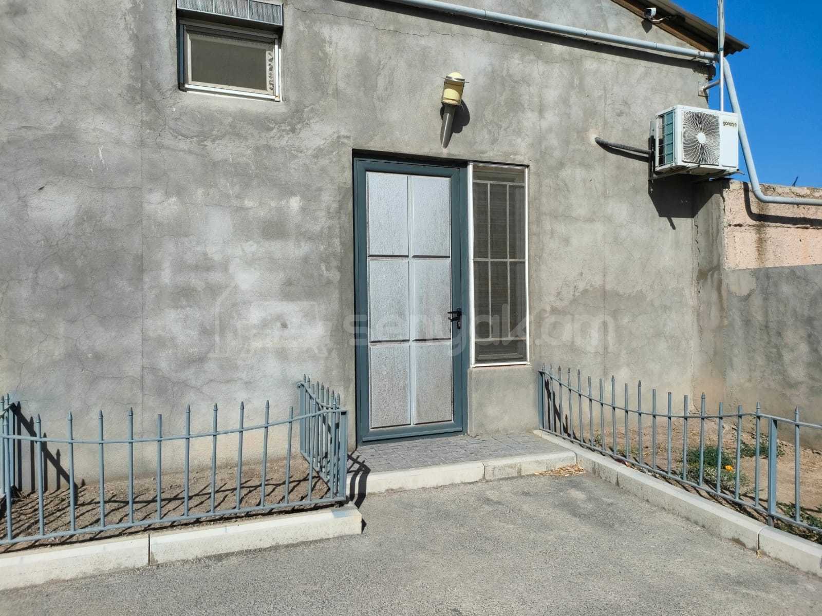 1 Սենյականոց Սեփական Տուն, 42քմ, Կապիտալ Վերանորոգված, Կահավորված