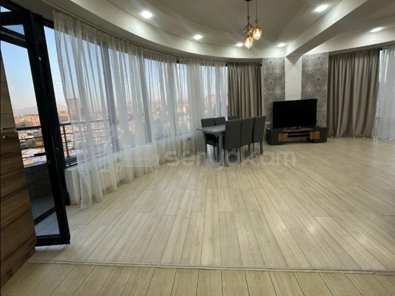 3 Սենյականոց Բնակարան, 140քմ, 16/16 հարկ, Կապիտալ Վերանորոգված, Կահավորված, Արևկող