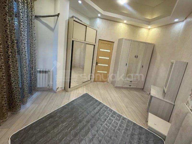 3 Սենյականոց Բնակարան, 140քմ, 16/16 հարկ, Կապիտալ Վերանորոգված, Կահավորված, Արևկող