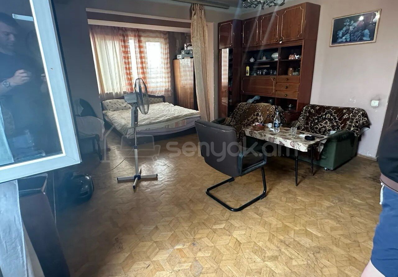 1 Սենյականոց Բնակարան, 54քմ, 14/14 հարկ, Պետական Վիճակում