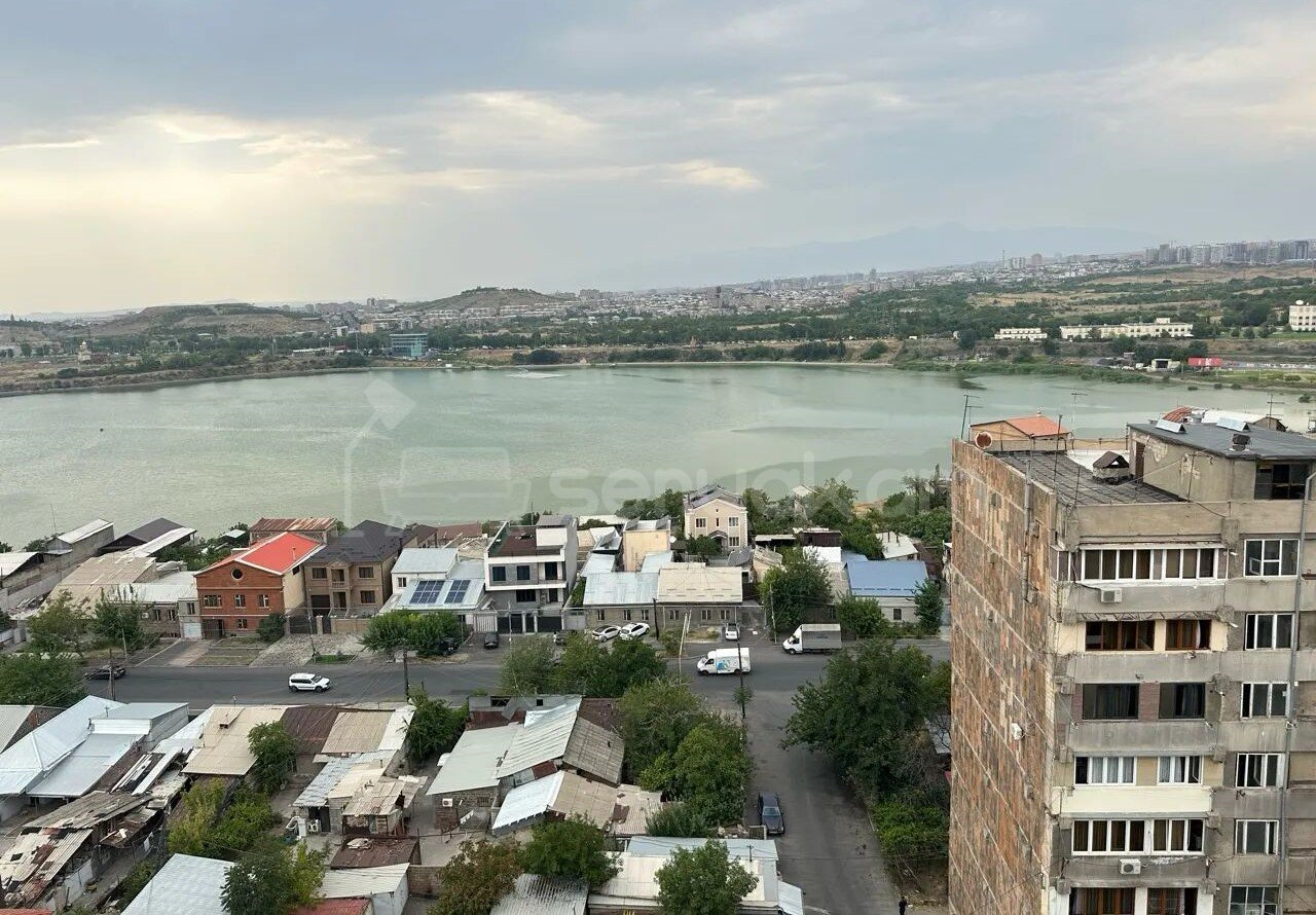 1 Սենյականոց Բնակարան, 54քմ, 14/14 հարկ, Պետական Վիճակում