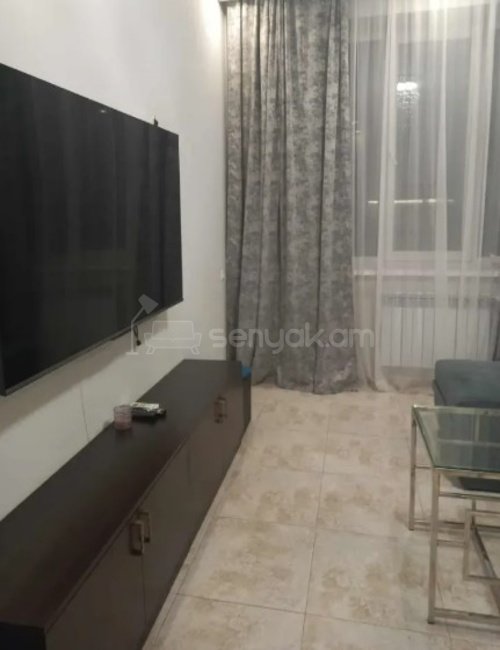 2 Սենյականոց Բնակարան, 45քմ, 3/6 հարկ, Կապիտալ Վերանորոգված, Կահավորված, Արևկող