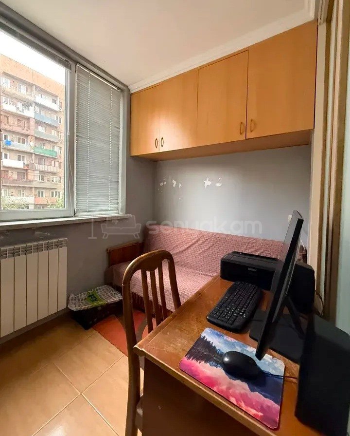 3 Սենյականոց Բնակարան, 92քմ, 2/8 հարկ, Նորմալ Վիճակում