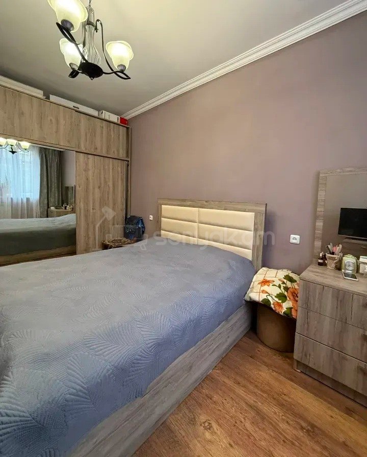 3 Սենյականոց Բնակարան, 92քմ, 2/8 հարկ, Նորմալ Վիճակում