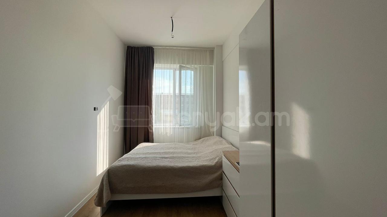 1 Սենյականոց Բնակարան, 39քմ, 4/12 հարկ, Դիզայներական Վերանորոգված