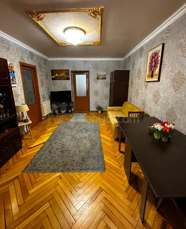 3 Սենյականոց Բնակարան Քարե Շենքում, 78քմ, 2/5 հարկ, Կոսմետիկ Վերանորոգված