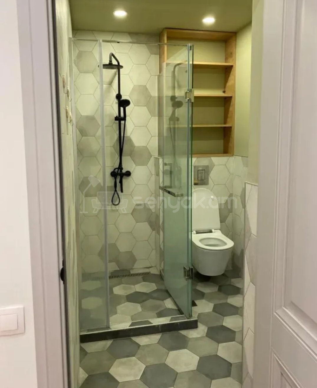 2 Սենյականոց Բնակարան Քարե Շենքում, 54քմ, 3/7 հարկ, Կապիտալ Վերանորոգված