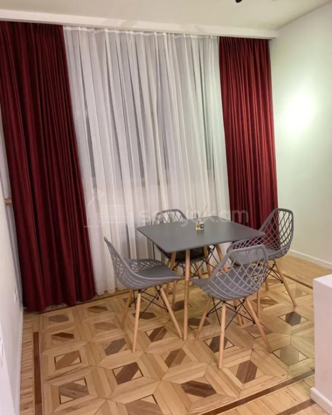 2 Սենյականոց Բնակարան Քարե Շենքում, 54քմ, 3/7 հարկ, Կապիտալ Վերանորոգված