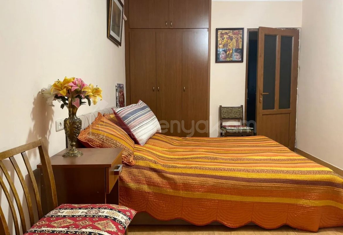 2 Սենյականոց Բնակարան Քարե Շենքում, 48քմ, 1/3 հարկ, Կապիտալ Վերանորոգված, Կահավորված