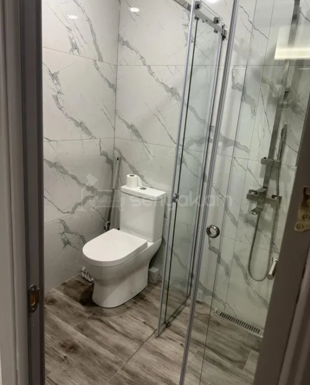 2 Սենյականոց Բնակարան Քարե Շենքում, 40քմ, 4/7 հարկ, Դիզայներական Վերանորոգված