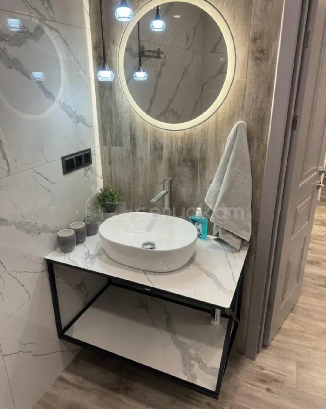 2 Սենյականոց Բնակարան Քարե Շենքում, 40քմ, 4/7 հարկ, Դիզայներական Վերանորոգված