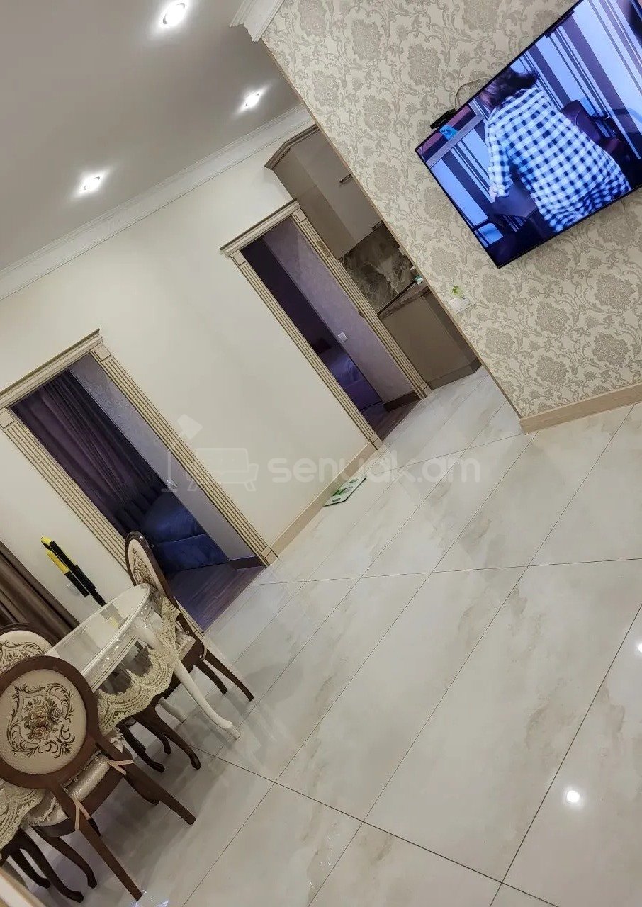 4 Սենյականոց Բնակարան Քարե Շենքում, 72քմ, 5/6 հարկ, Կապիտալ Վերանորոգված