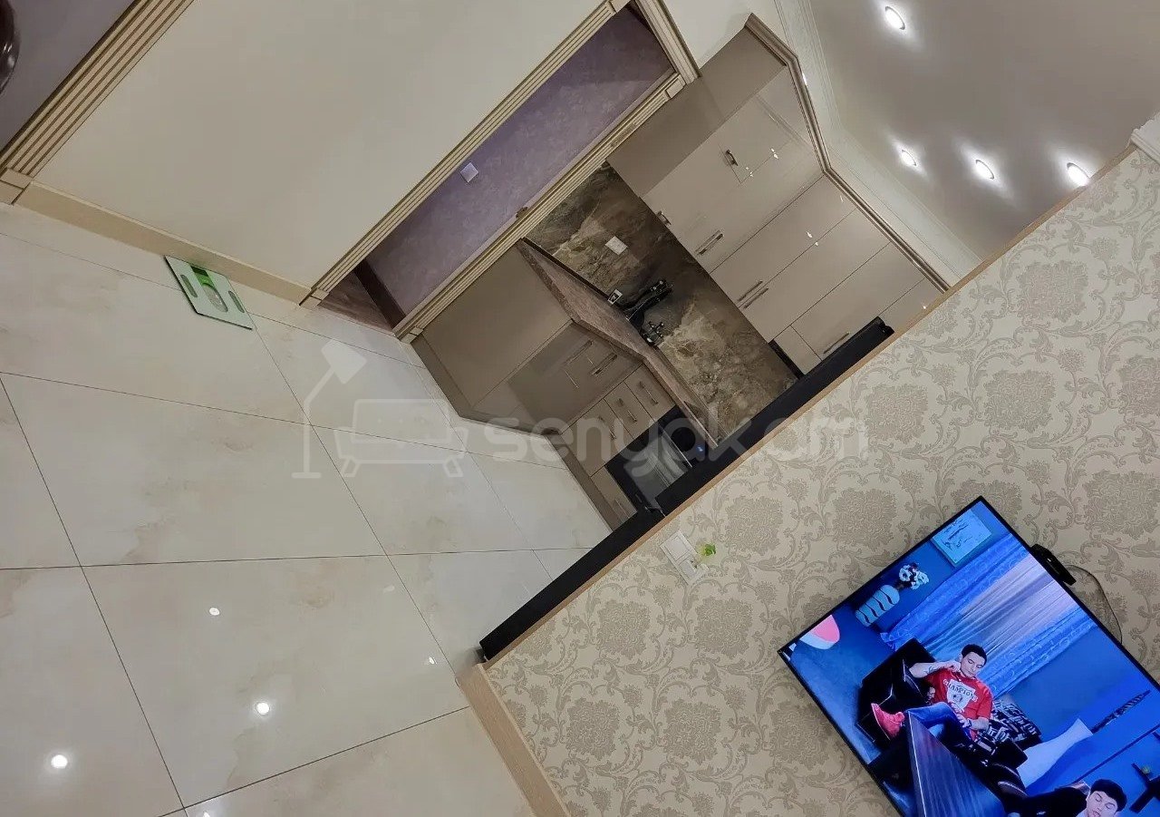 4 Սենյականոց Բնակարան Քարե Շենքում, 72քմ, 5/6 հարկ, Կապիտալ Վերանորոգված