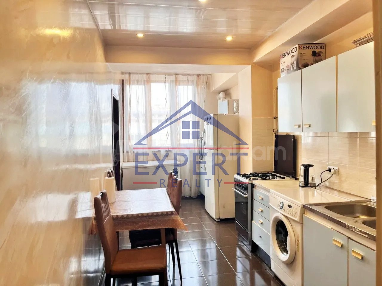 3 Սենյականոց Բնակարան, 100քմ, 7/10 հարկ, Նորմալ Վիճակում