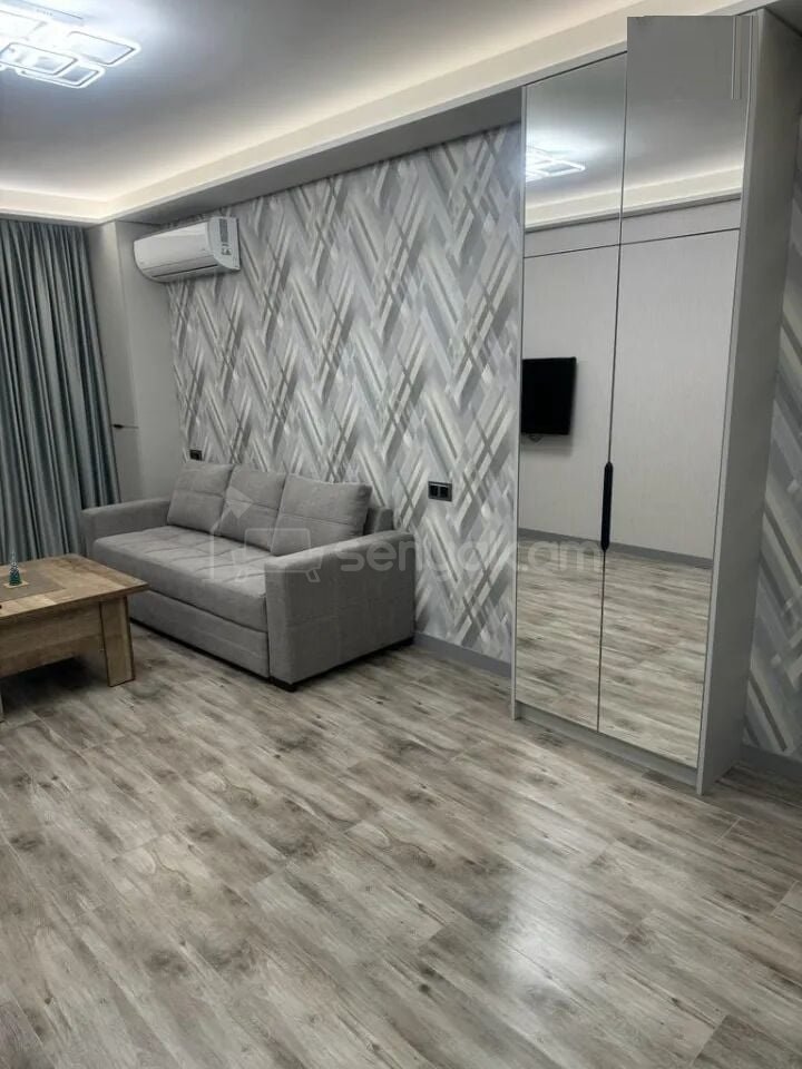 2 Սենյականոց Բնակարան Քարե Շենքում, 40քմ, 4/7 հարկ, Կապիտալ Վերանորոգված