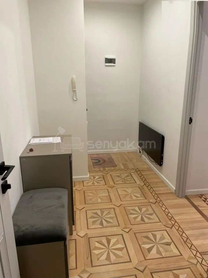 2 Սենյականոց Բնակարան Քարե Շենքում, 54քմ, 4/7 հարկ, Կապիտալ Վերանորոգված