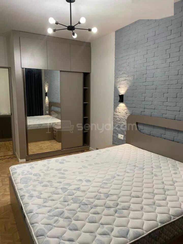 2 Սենյականոց Բնակարան Քարե Շենքում, 54քմ, 4/7 հարկ, Կապիտալ Վերանորոգված