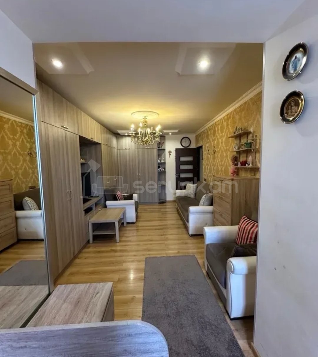 1 Սենյականոց Բնակարան Քարե Շենքում, 45քմ, 3/4 հարկ, Կապիտալ Վերանորոգված