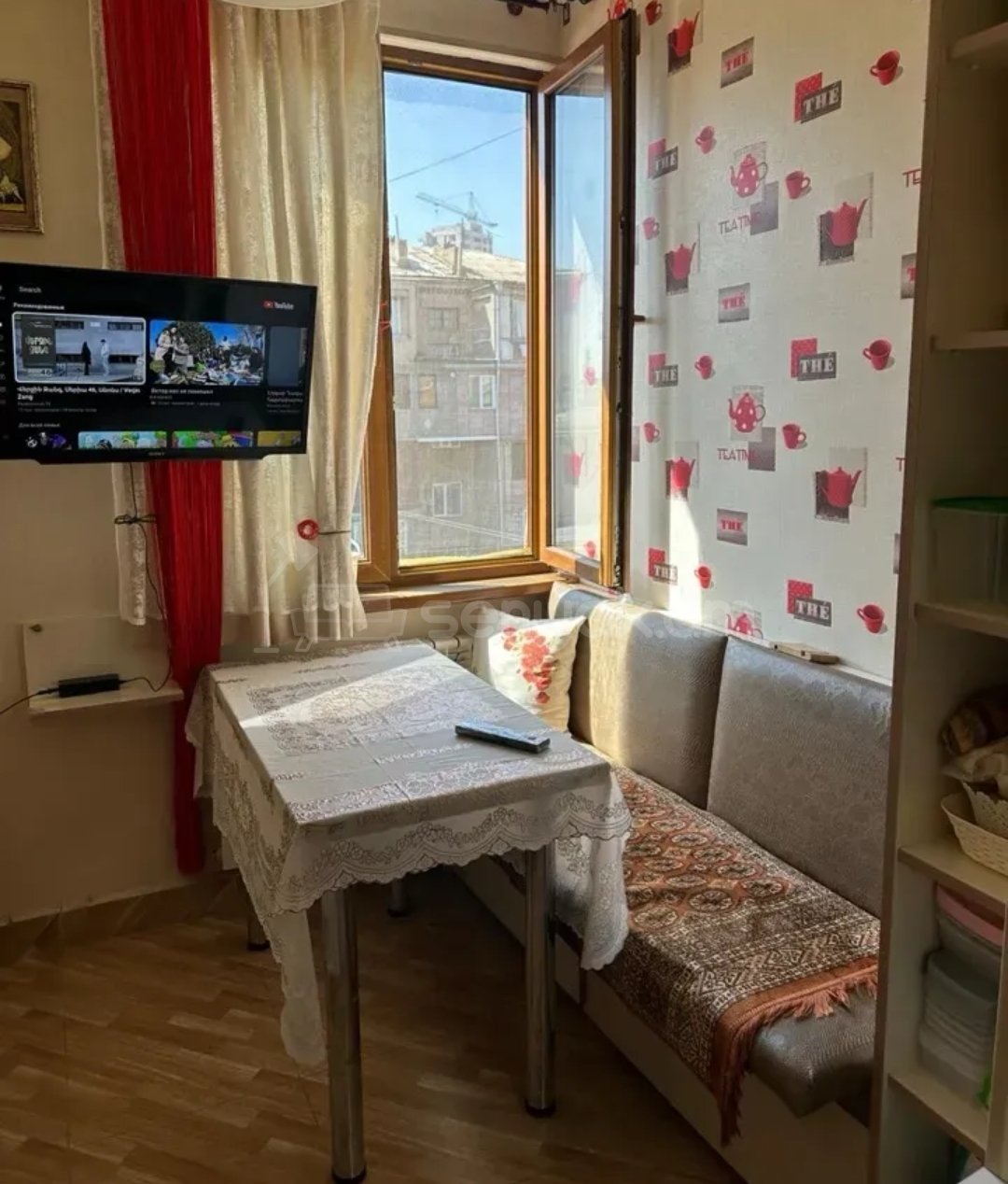 1 Սենյականոց Բնակարան Քարե Շենքում, 45քմ, 3/4 հարկ, Կապիտալ Վերանորոգված