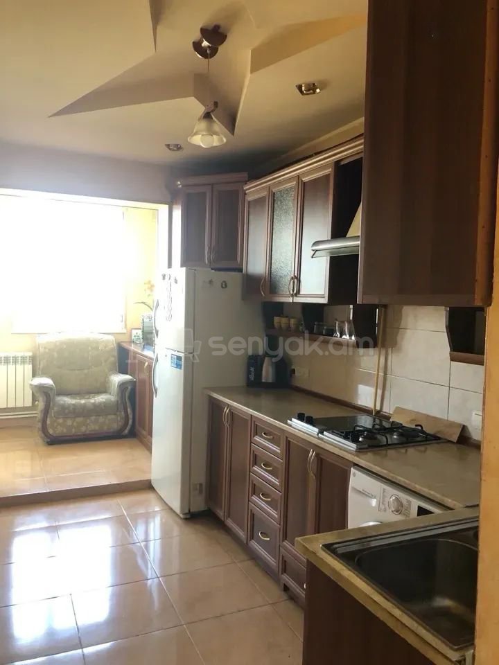 4 Սենյականոց Բնակարան, 93քմ, 9/9 հարկ, Կապիտալ Վերանորոգված