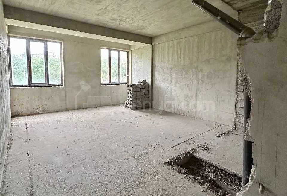 5 Սենյականոց Բնակարան, 160քմ, 4/4 հարկ, Զրոյական Վիճակում