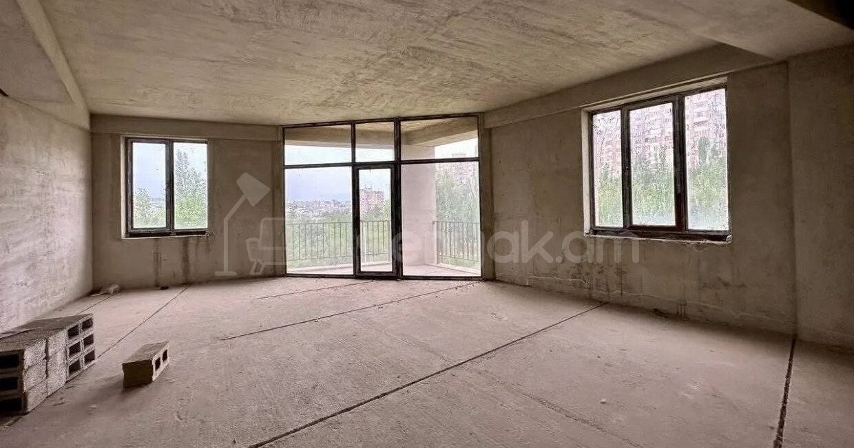 5 Սենյականոց Բնակարան, 160քմ, 4/4 հարկ, Զրոյական Վիճակում