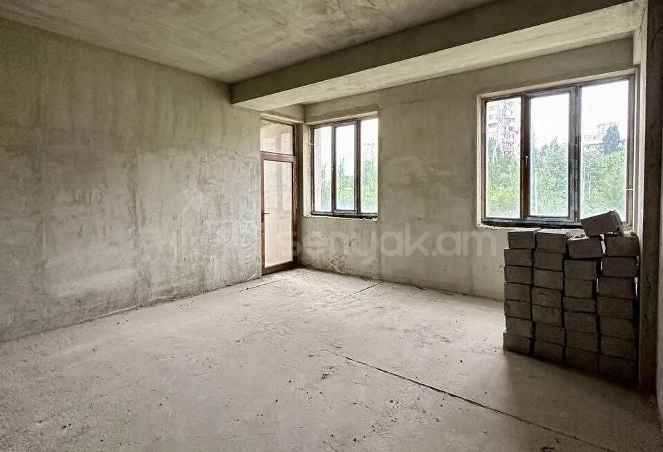 5 Սենյականոց Բնակարան, 160քմ, 4/4 հարկ, Զրոյական Վիճակում