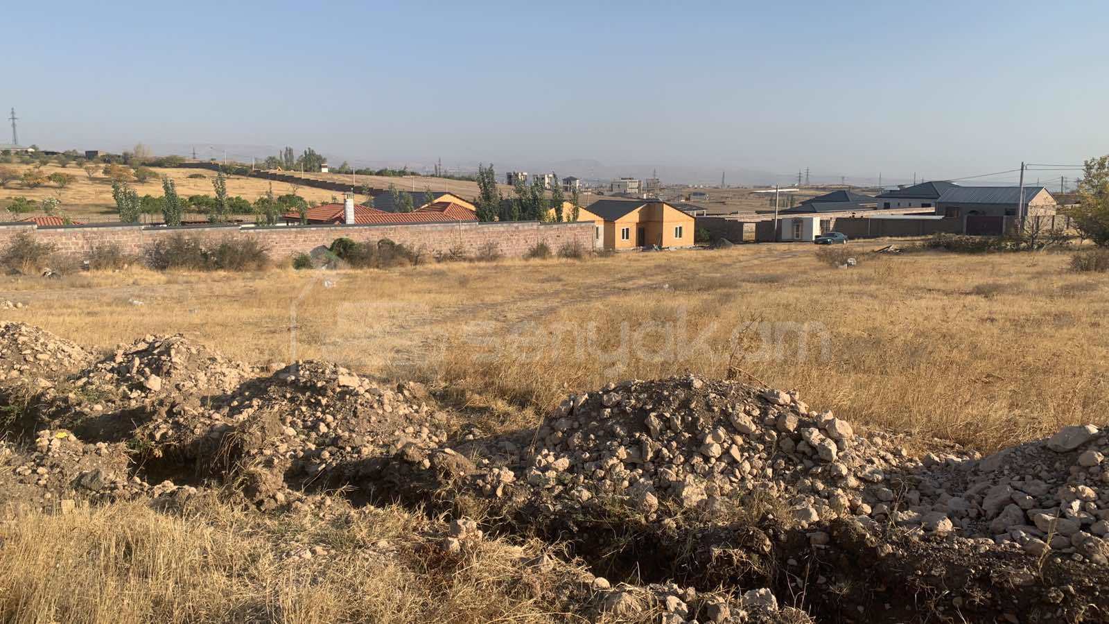 Բնակելի Նշանակության Հողատարածք, 980քմ, Խմելու Ջրով, Էլեկտրականությամբ