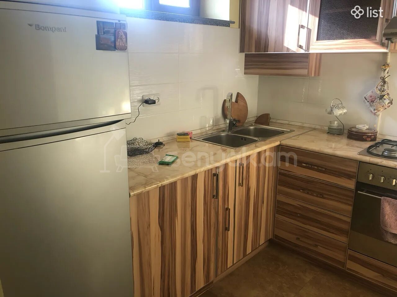 1 Սենյականոց Բնակարան Քարե Շենքում, 50քմ, 5/5 հարկ, Դիզայներական Վերանորոգված, Կահավորված