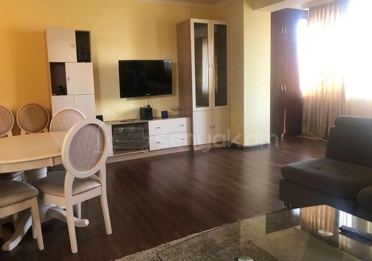 1 Սենյականոց Բնակարան Քարե Շենքում, 50քմ, 5/5 հարկ, Դիզայներական Վերանորոգված, Կահավորված