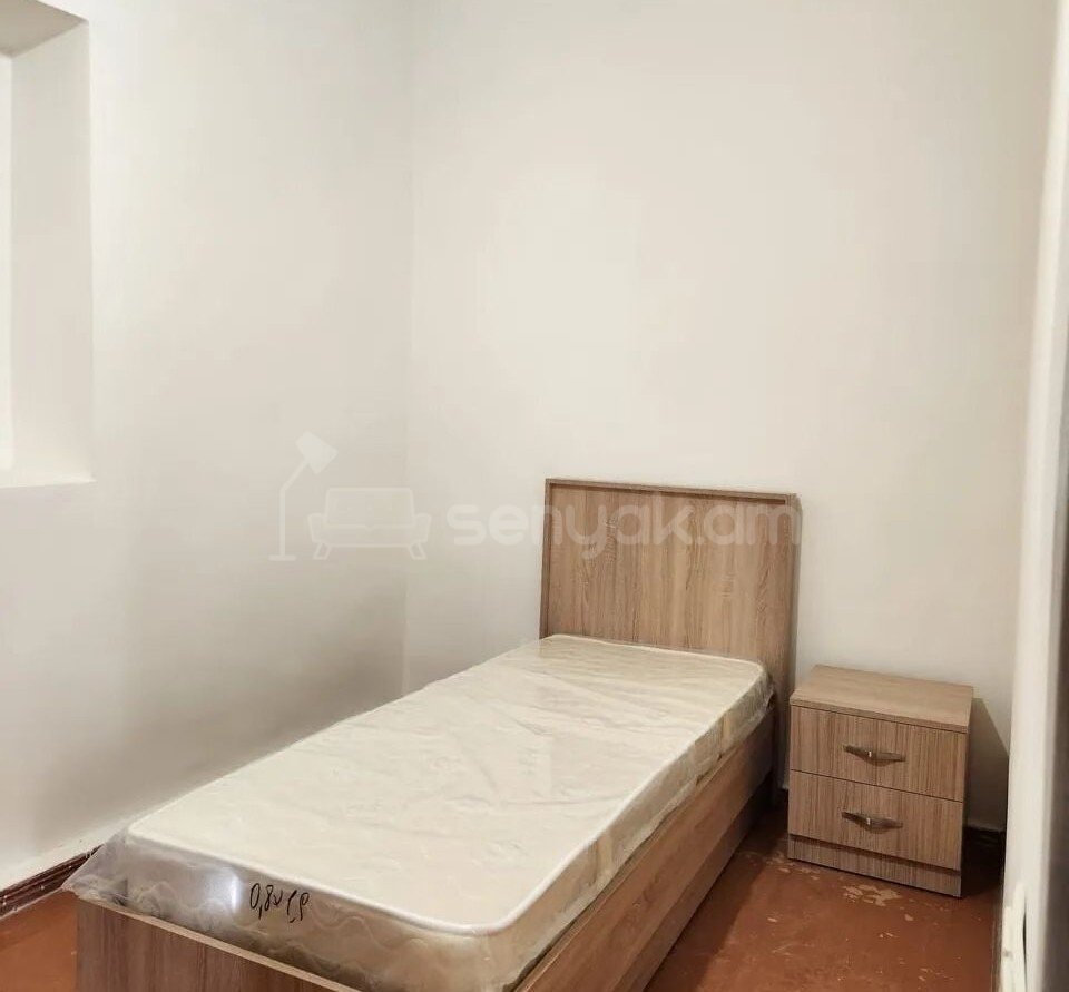 3 Սենյականոց Բնակարան Քարե Շենքում, 70քմ, 1/3 հարկ, Կապիտալ Վերանորոգված, Կահավորված