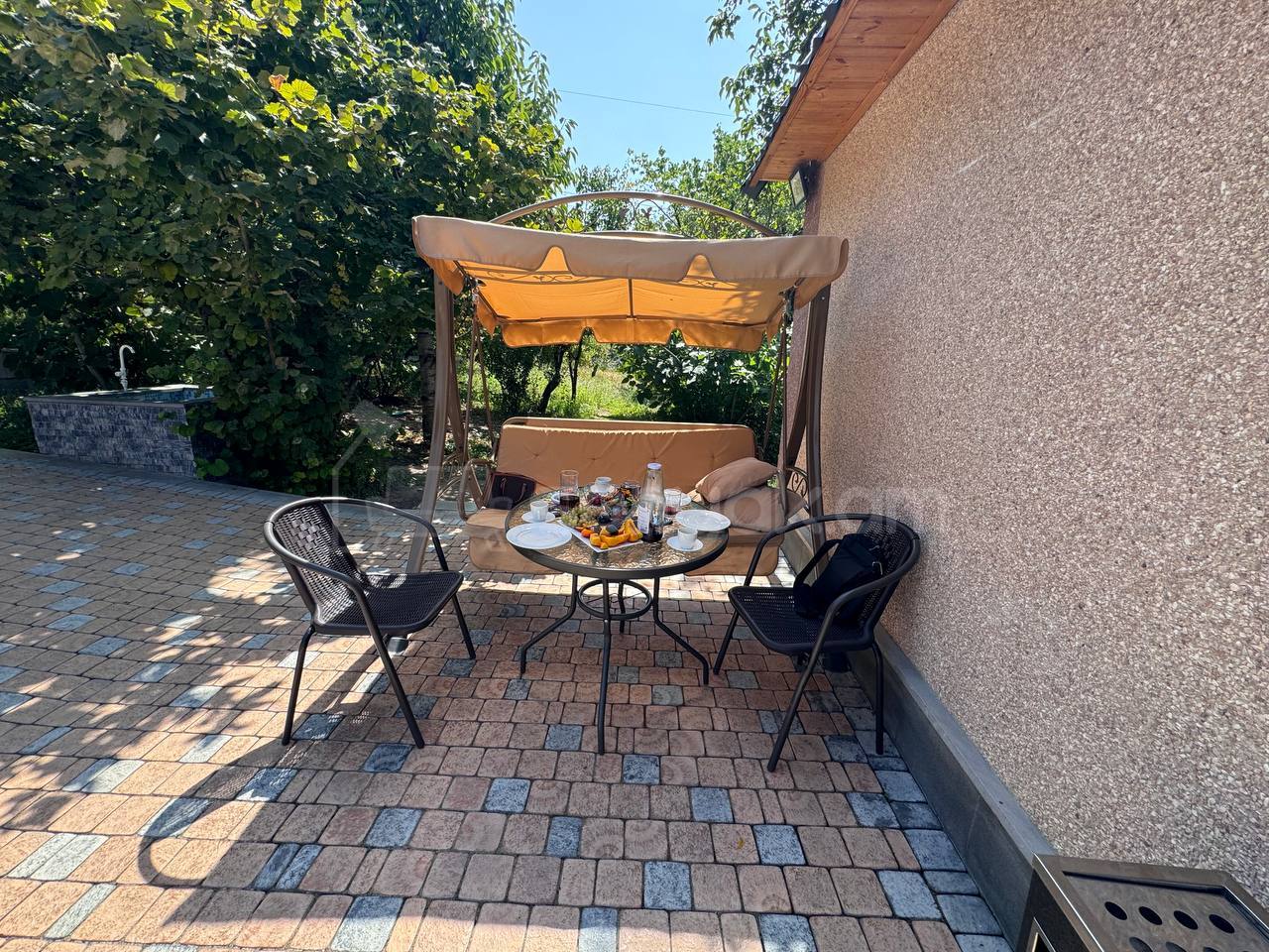 1 Սենյականոց Ամառանոց, 150քմ, Լողավազանով