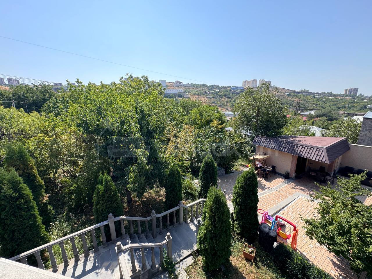 1 Սենյականոց Ամառանոց, 150քմ, Լողավազանով