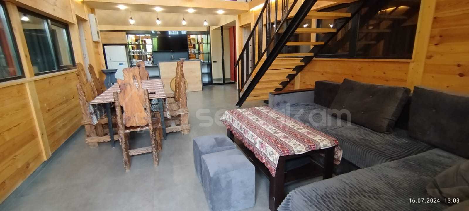 5 Սենյականոց Ամառանոց, 200քմ, Լողավազանով