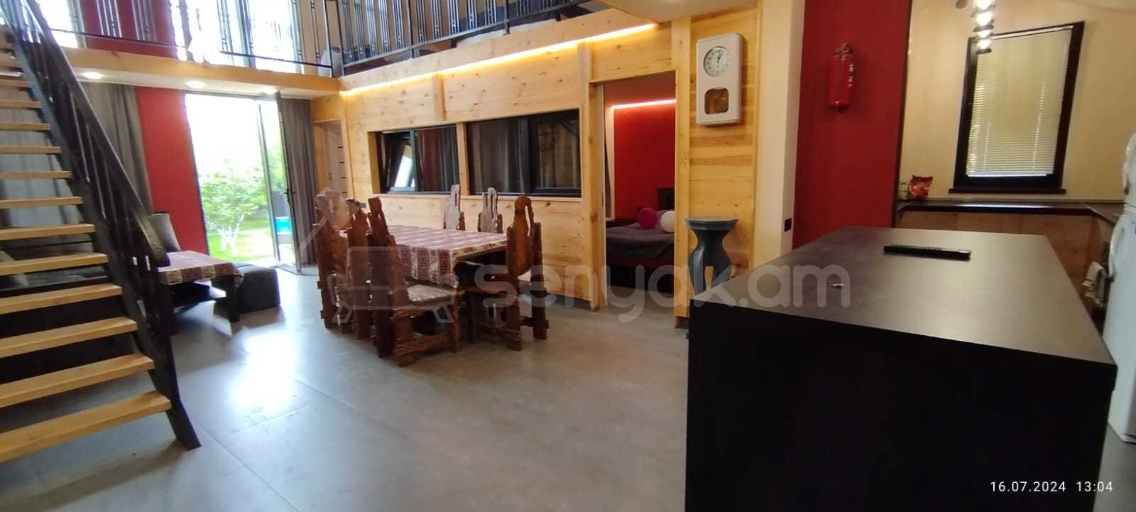 5 Սենյականոց Ամառանոց, 200քմ, Լողավազանով