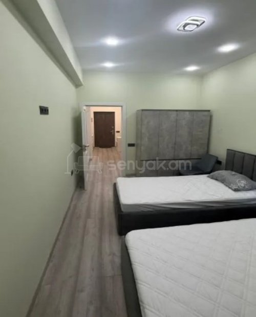 3 Սենյականոց Բնակարան, 73քմ, 10/16 հարկ, Կապիտալ Վերանորոգված, Կահավորված, Արևկող